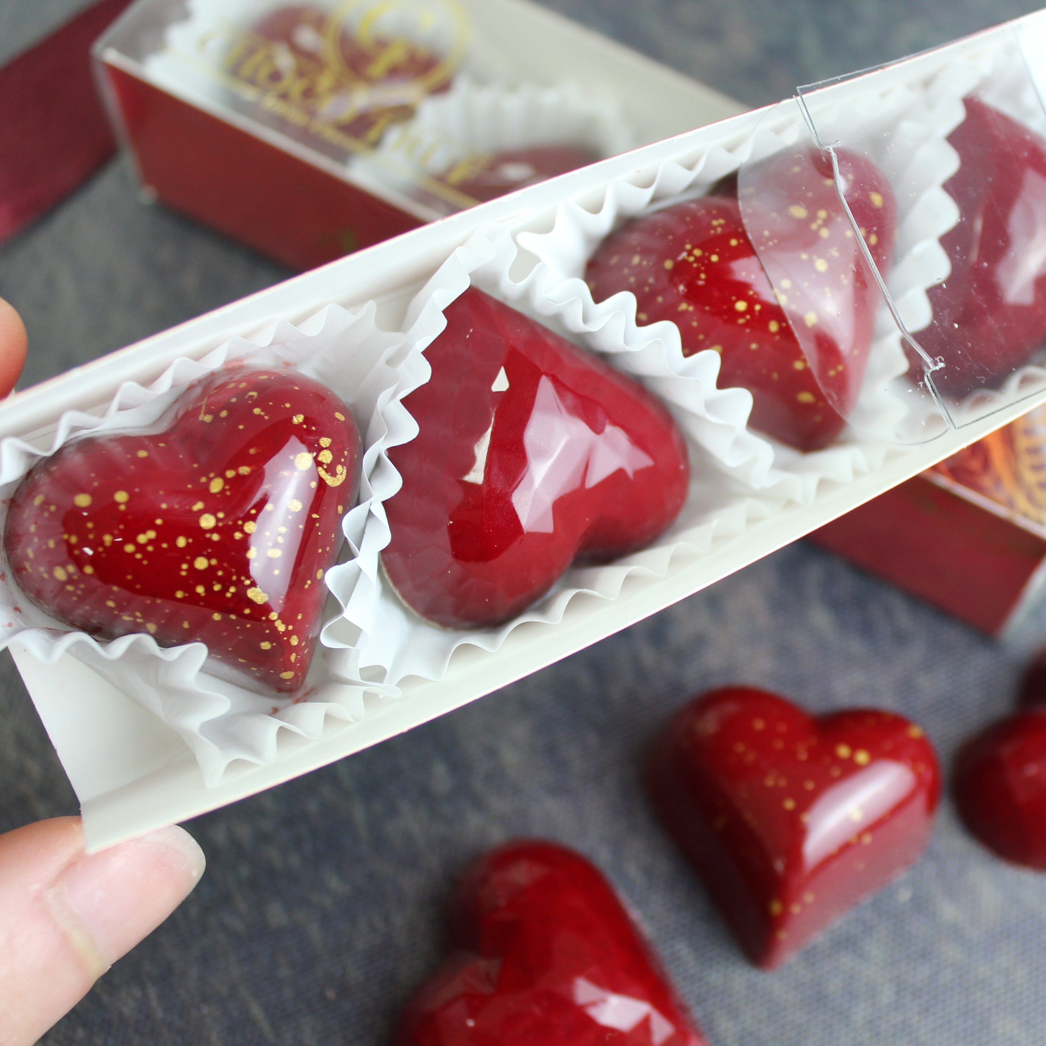 4'Lü Kalp Bonbon Çikolata Kutusu