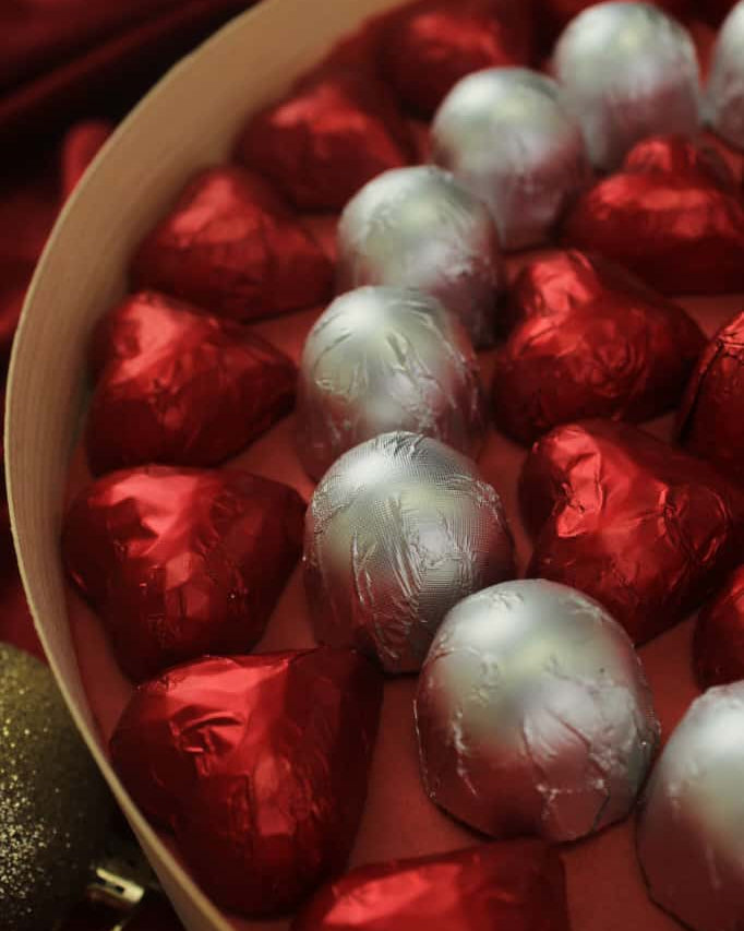 Yılbaşı Koleksiyonu - Simli Ahşap Kutu 550 g